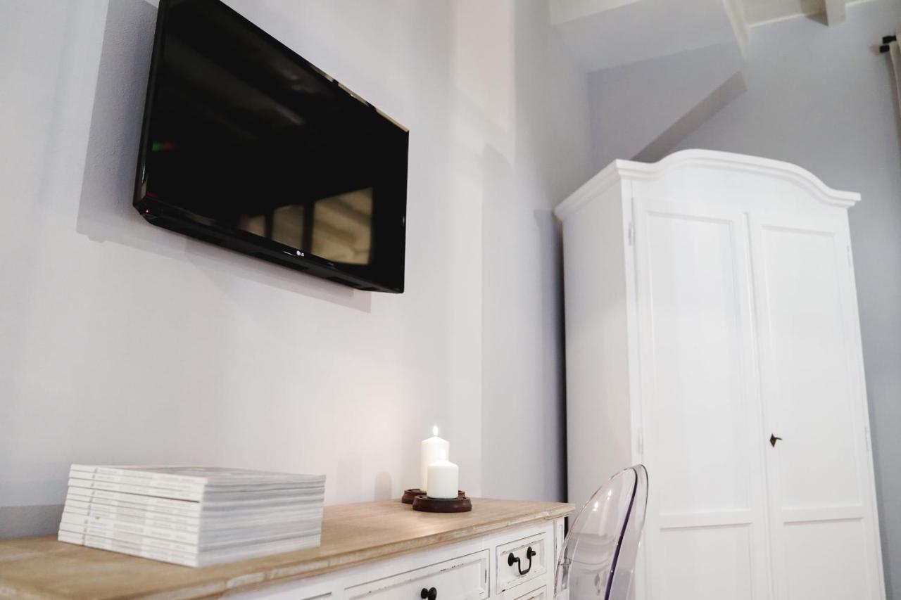 Art Apartment Black & White Suite Florencia Exterior foto