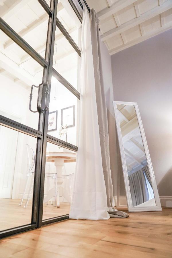 Art Apartment Black & White Suite Florencia Exterior foto